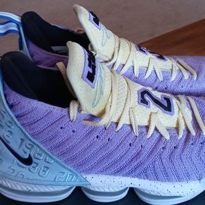 Lebron 16 Lakers heritage💥💥SOLD💥💥💥